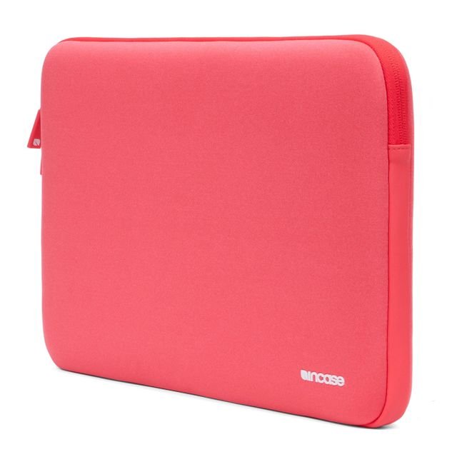 Incase Macbook 15inch Neoprene Classic Sleeve - Red Plum - Mobile Madhouse