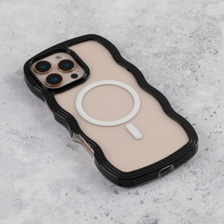 Black & Clear Wavy Edge MagSafe iPhone 17 Pro Max Case