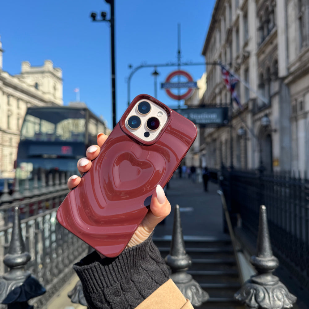 Burgundy Ripple Heart iPhone 16 Case