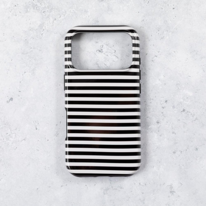 Urban Linear Tough Phone Case  iPhone 17 Pro Max