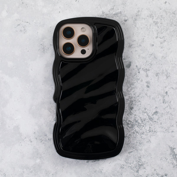black iphone 16 pro max case